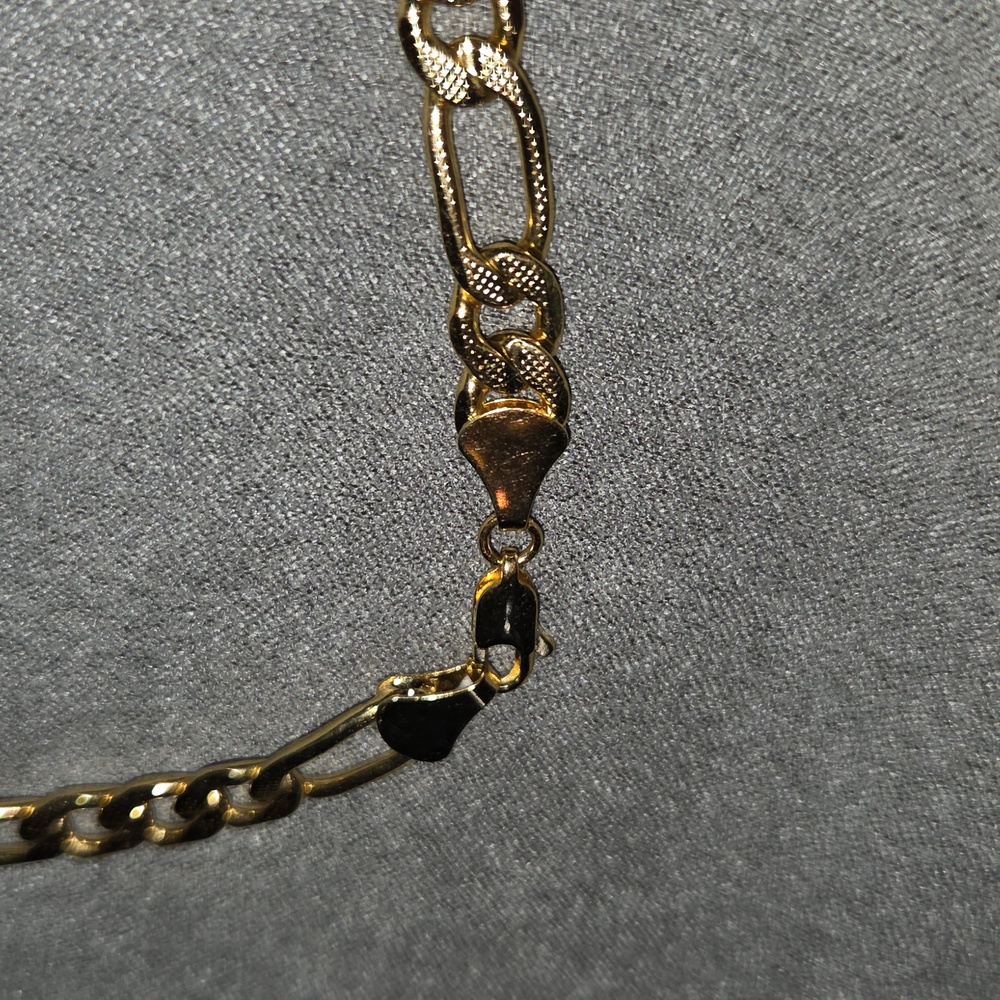 Elegant Gold Chain Necklace - Picture 11 of 16